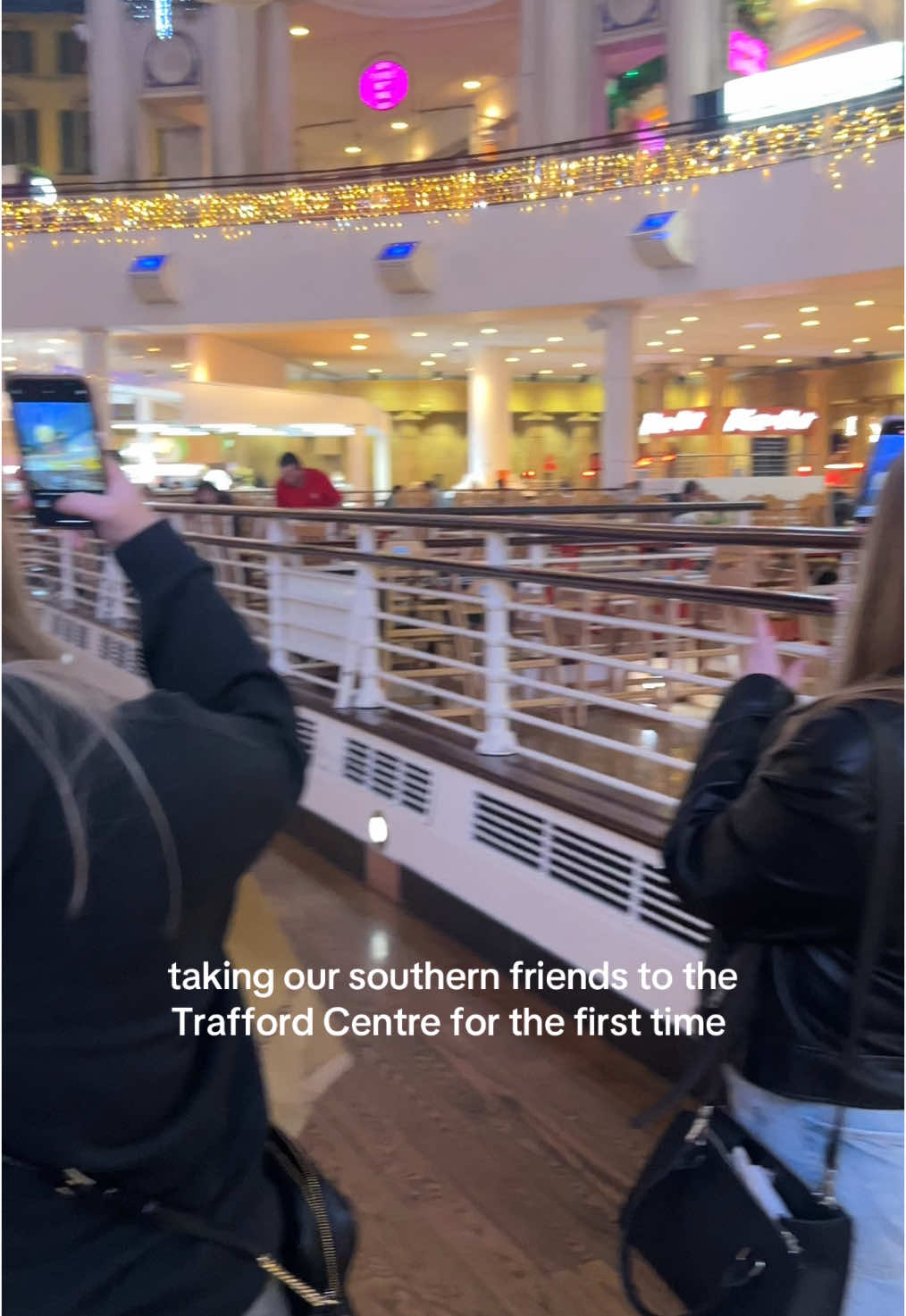 what an experience 😭  @Jess @Nicola.xx  - #traffordcentre #manchester #southerners #northern #friends #shopping #fyp #foryoupage #foryou #sound 