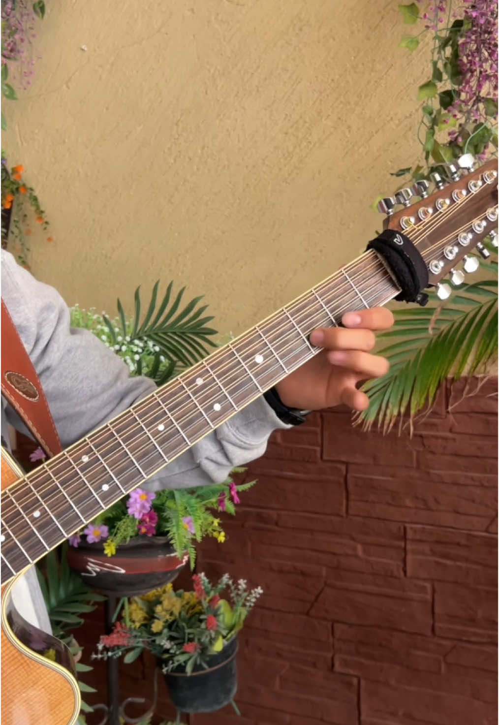 Por Que Te Vas De Mi - Ariel Camacho 🕊️🎸. MAS CONTENIDO POR MI CANAL DE YOUTUBE 🫡 #guitarra #guitar #requinto #musica #arielcamacho #fyp 