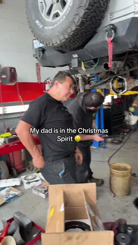 Best Day Ever!! @SnaponFloyd #fyp #foryou #mechanic #apprentice #womenintrades #mechanicgirl #mechanicshop #carrepair #cars #cargirl #technician #garage #contentcreator #tiktok #reels #video #mechaniclife #snapon #snapontruck #tools #money #christmas  #LiveOutlandish 