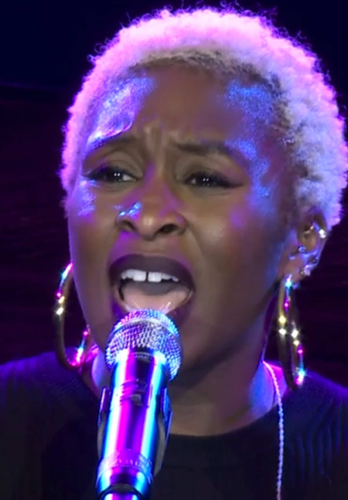 @Cynthia Erivo singing our song Never Enough at the 2019 @Junior Theater Festival #pasekandpaul #thegreatestshowman #neverenough #cynthiaerivo #wicked #elphaba #hughjackman #zendaya #theatrekid 