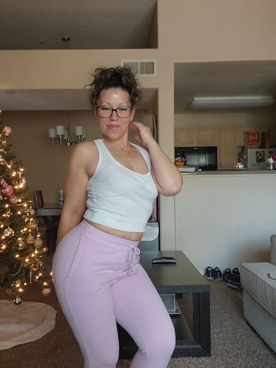 Love me a good groove 😏 #foryoupage  #viralvideo #trending #dance #fun #fyp #trends #country  #fypシ #rnb   Dc :@Tyanna💗 