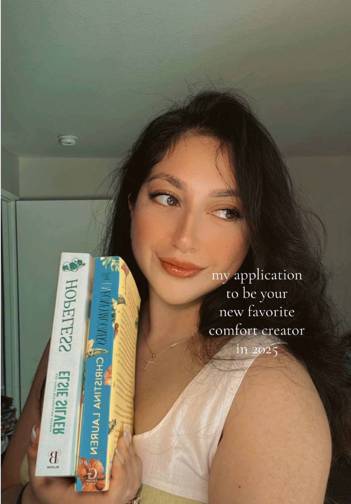 my application to be your new favorite comfort creator in 2025 🤍🎀🫧📚🧸 #comfortcreator #newcontentcreator #parati #fyp #explore #makeuptok #BookTok #skincare #SelfCare #Lifestyle #womeninstem #creatorsearchinsights #2025 
