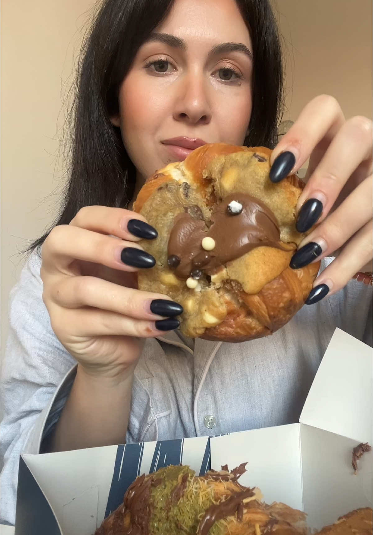 Dubai chocolate croissant and cookie dough croissant @Flaked Croissanterie #foodtiktok #fy #fyp #asmrsounds #eatingsounds #asmr #chocolate #croissant #eatingshow #eatwithme #cookie #chocolate 