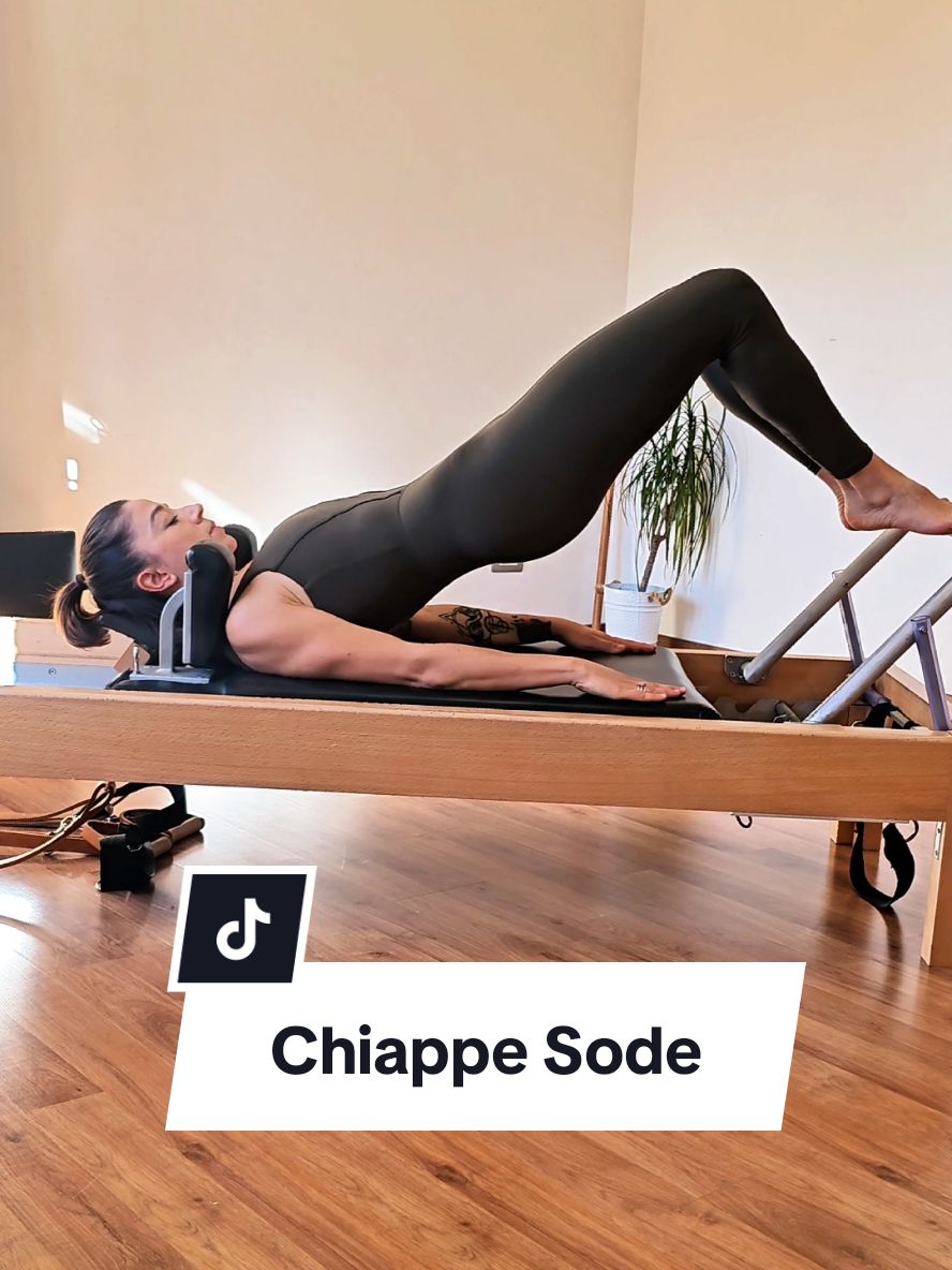 Alla i want for christmas is Chiappe Sooooodeeee #pilates #divertente 