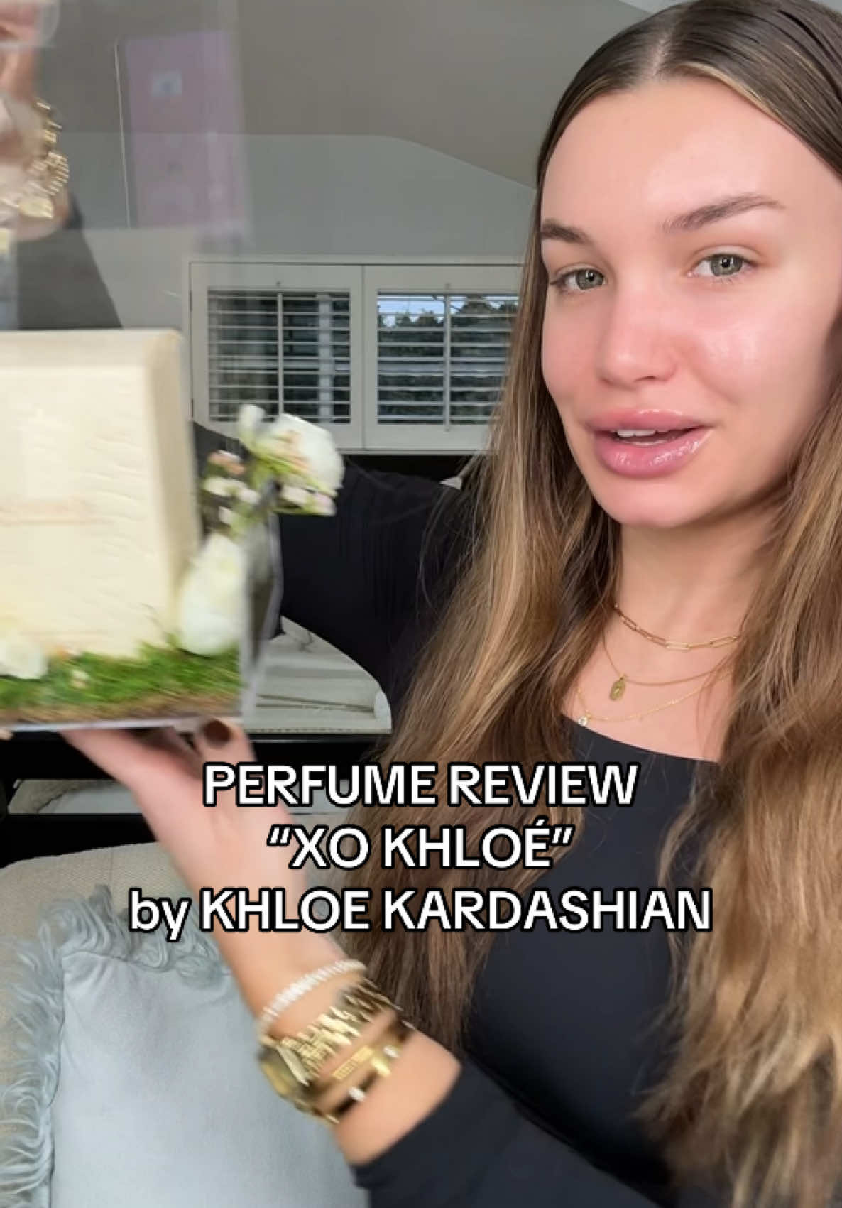 have you tried “XO KHLOE” perfume?!🌹👀 if you love rose you will LOVE the scent ✨ #xokhloe #perfumetiktok #perfumereview #perfumecollection #perfumerecommendations 