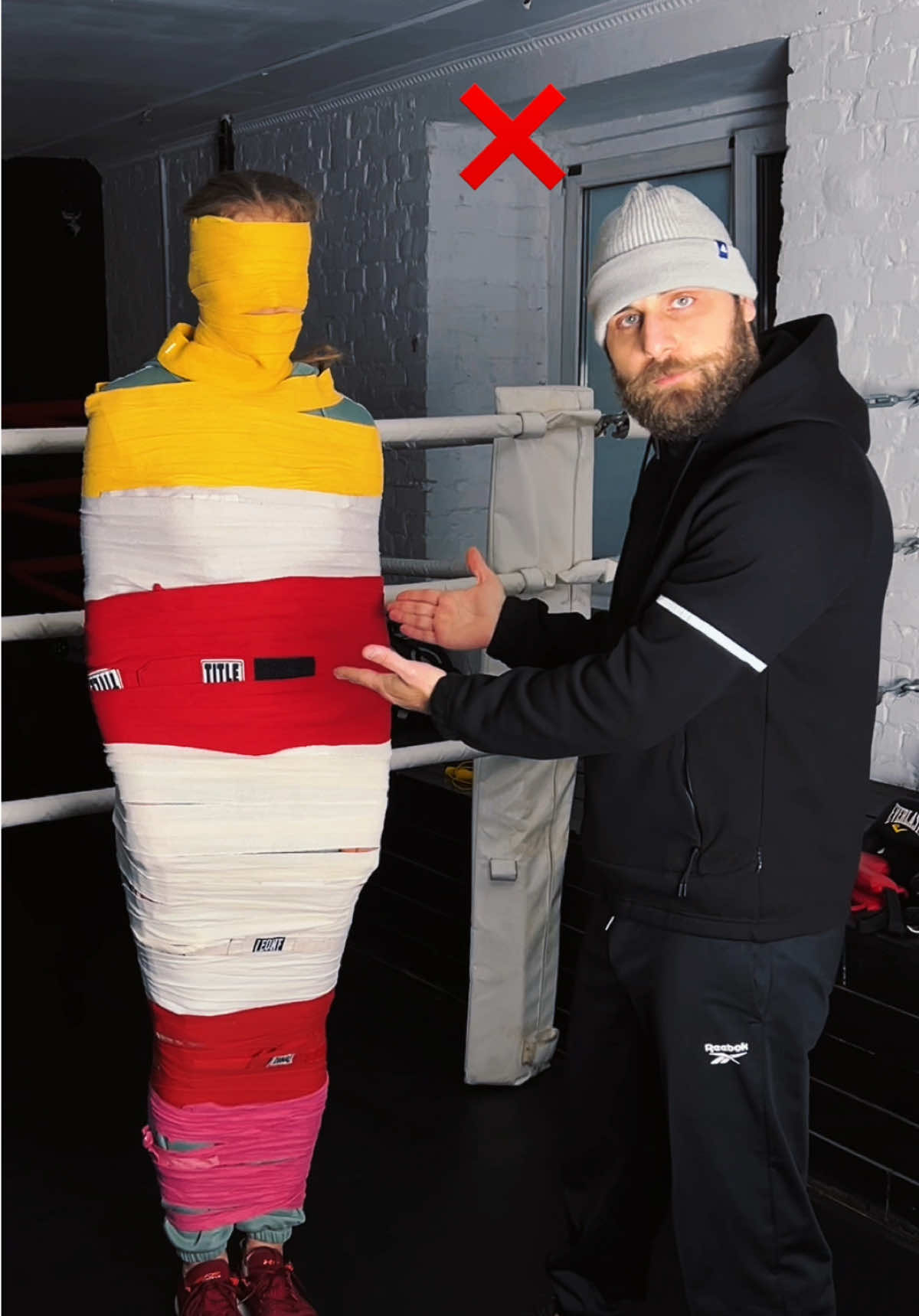 Correct handwrap 5 m ✔️🥊 #boxingtraining #boxingfitness #boxingcoach #boxingtips #boxingtechnique #boxingmotivation #boxingskills #boxingdrills #boxingworkout #boxinggirl #boxinglifestyle #boxingfans #boxingtechniques #handwrap #handwraps #boxeotiktok #recommendations #fyp #foruyou #virale 