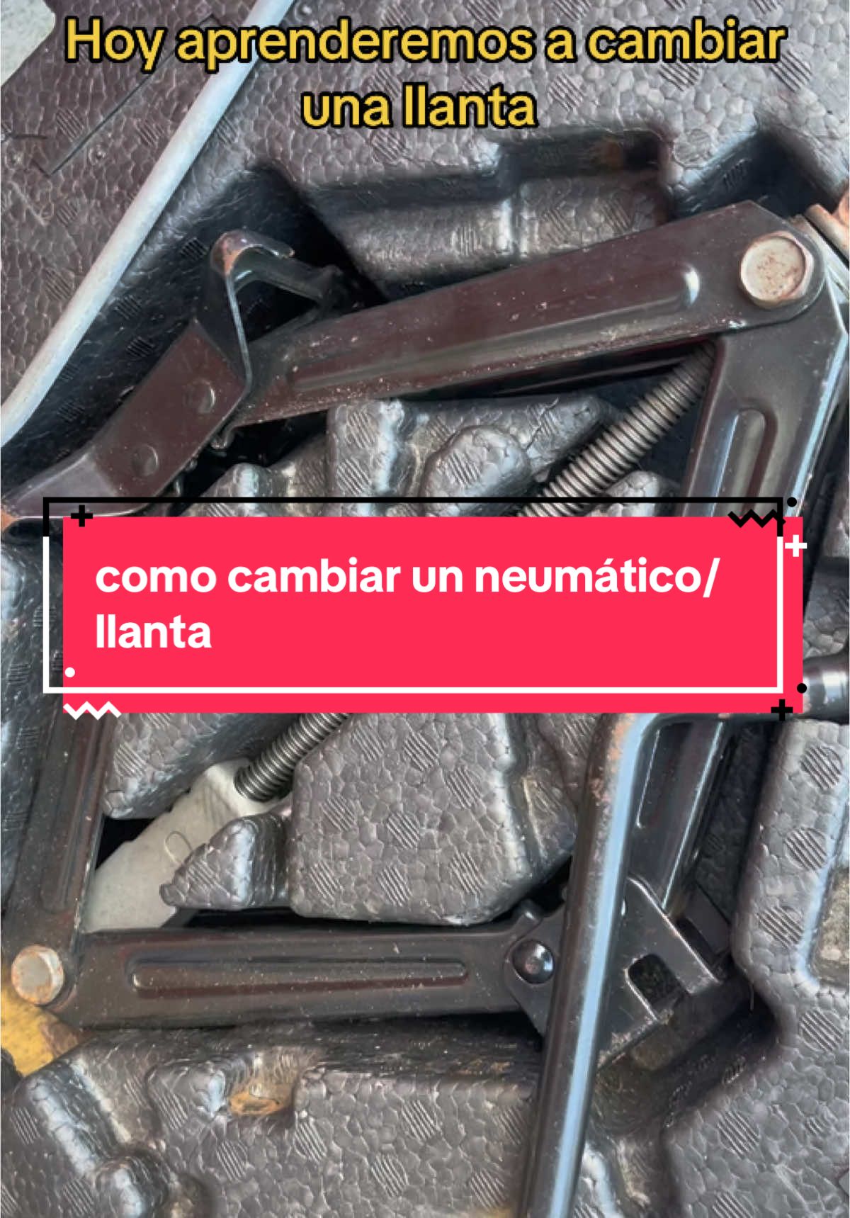 ¡Aprende a como poner y quitar una llanta! #conducir #principiante #neumaticos #escuelademanejo #elsalvador 