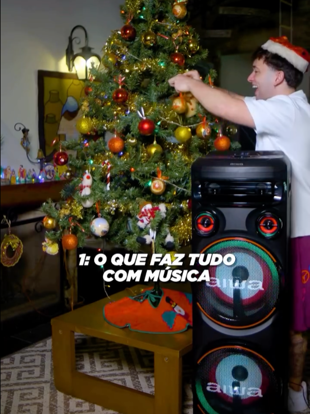 #Repost @coutinhonc Quem é você no Natal? Eu com certeza sou o que sempre coloca música na Torre de Som Aiwa T2W-02 pra animar!! 😂😂 @aiwabr