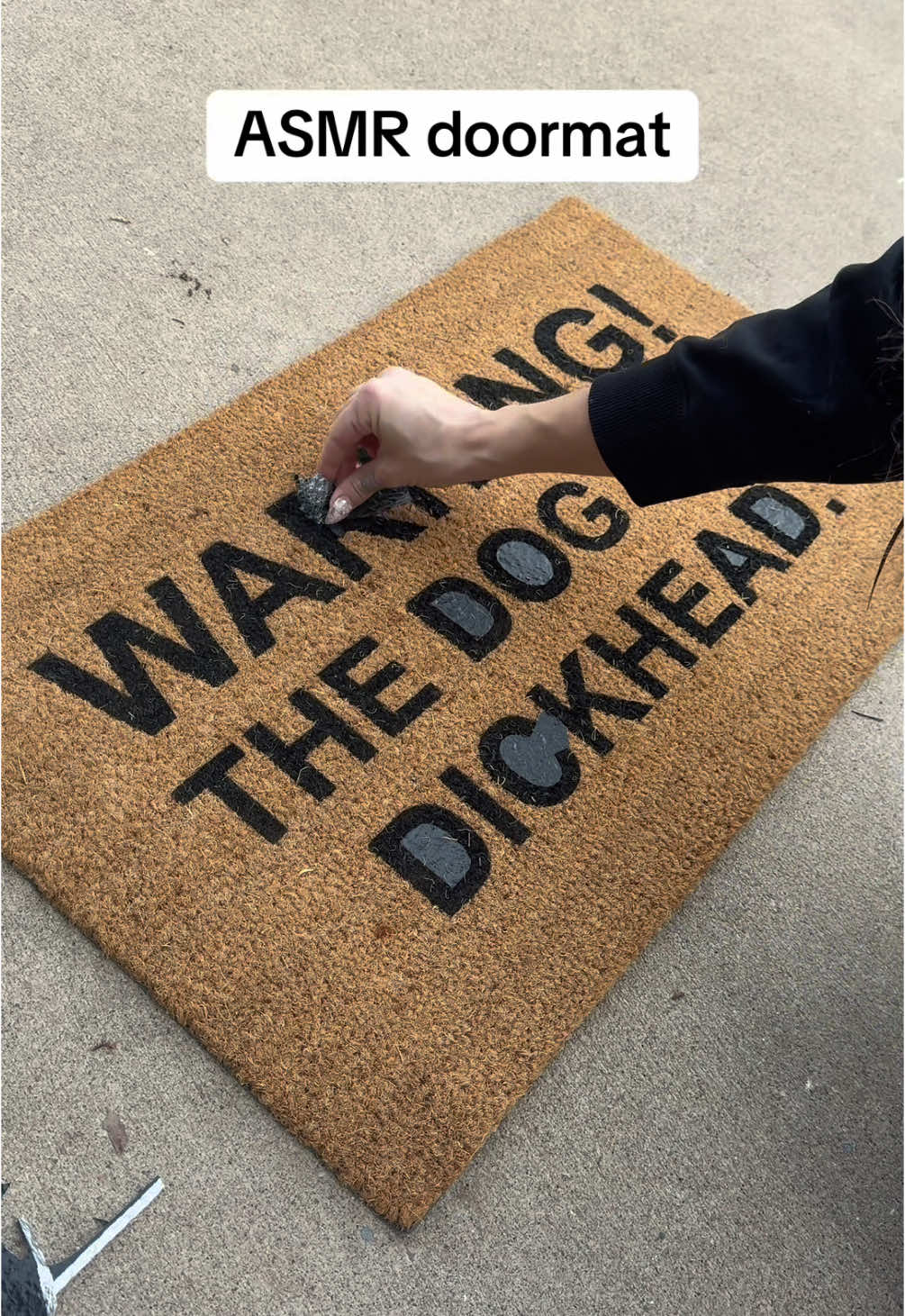 ASMR weed a doormat with me 😌 Available to order on my website in my “funny doormats” collection! 🙌🏼 #doormat #asmr #asmrsounds #doormats #diydoormat #dog #doglife #asmrcrunch #dogs #asmrvideo #homedecor #DIY #funnydoormat #handmade #diyhomedecor #diycraft #customdoormat #diyproject #SmallBusiness #doormatseller 