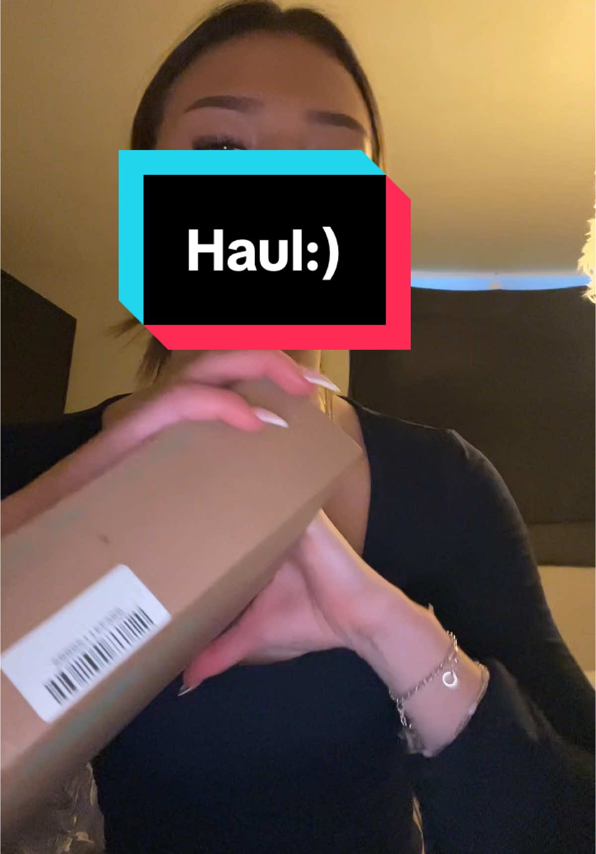 Ja mathilda & hästen fick va me… varför syns mina videos ej längre😭 men okej lika för fler hauls💗