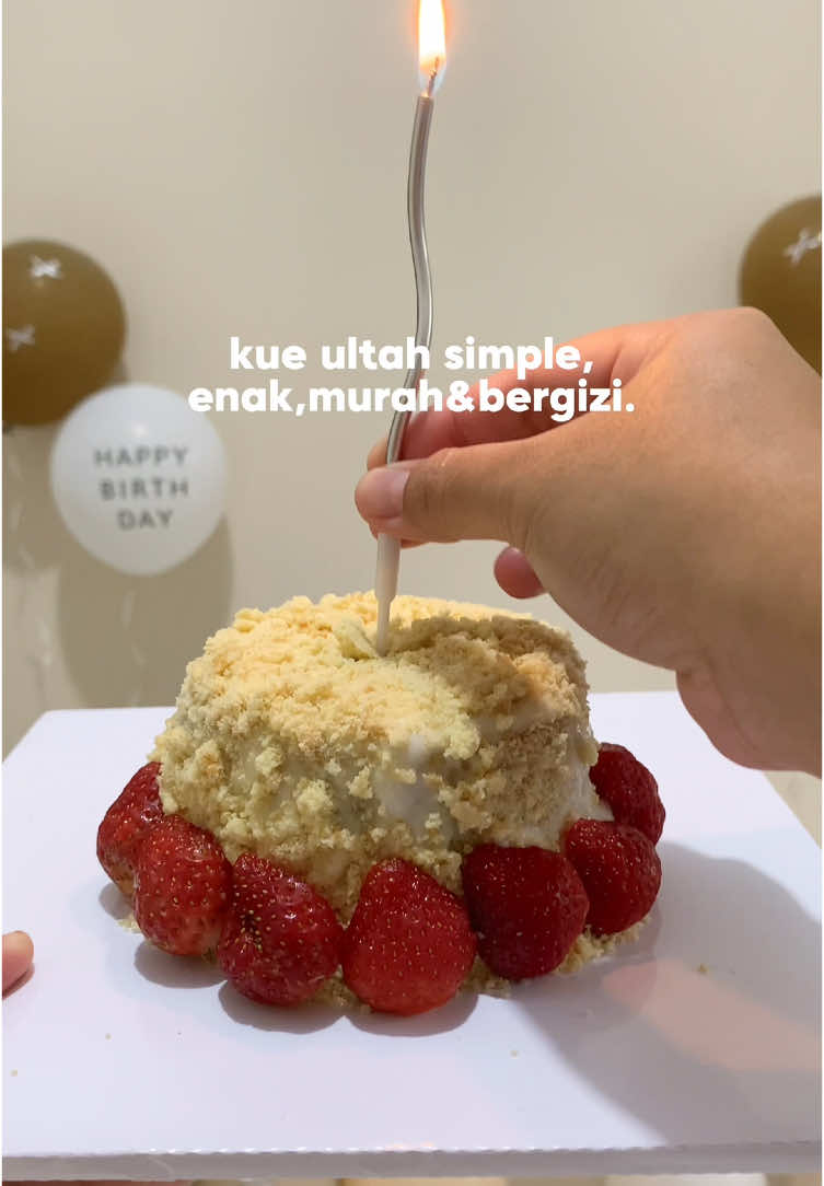 Membalas @Azizahysw semoga membantu ibu-ibu diluar sana, yang bingung mau ngasih cake ultah untuk anak pertamanya 🥰 #1stbirthday #birthdaygirl #birthdaycake #homemade #smashcake 