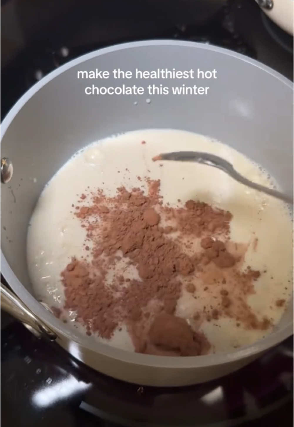 the BEST HEALTHY hot chocolate good for your skin 🤎🍪 - 2 cups milk - 2 tbs cacao powder - 1 sq dark chocolate - 1 cinnamon stick - cinnamon - 2 tbs maple syrup - 3g marine collagen Try this at home!!  #collagen #hotchocolate #hotcocoa #holidayrecipes #dairyfree #marinecollagen #collagenrecipes #skincarebeverage #eatyourskincare 