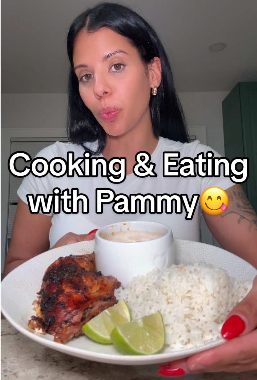 Cooking and eating with Pammy😋 Here is my quick and easy oven baked chicken recipe. Enjoy!! #latina #fyp #cooking 