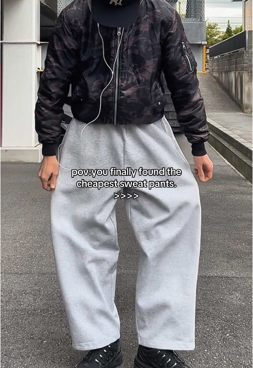 I just found the baggiest sweatpants on tiktok shop. #baggypants #sweatpants  #baggyoutfit #fashioninspo #fashiontips #streetwearfashion #outfitideas #streetwearstyle #fyppppppppppppppppppp #StreetStyle #foryou #OTD #fashiontiktok #outfitinspo 