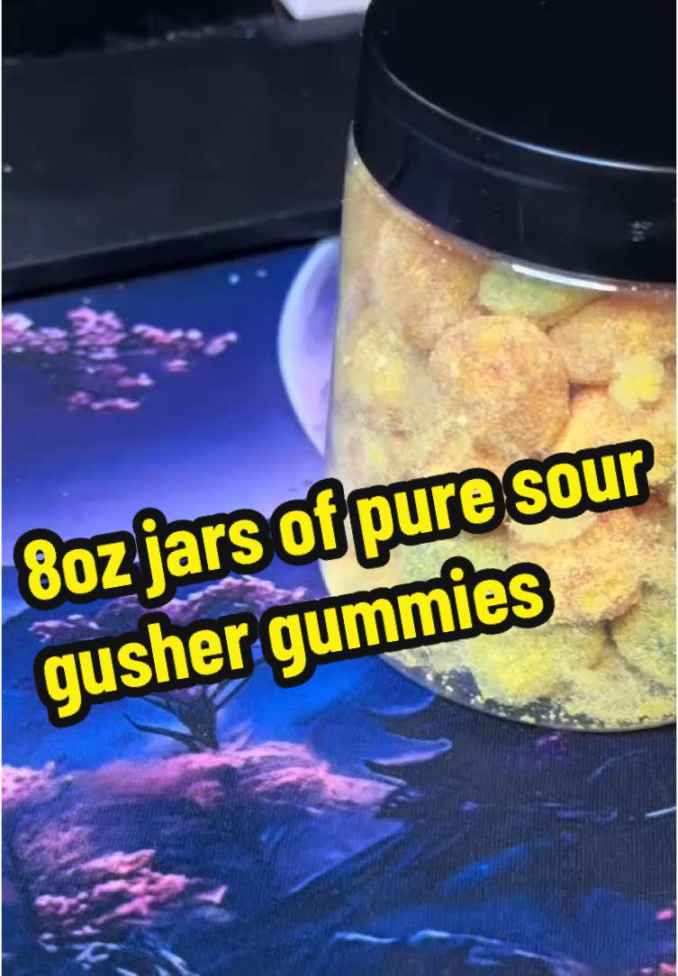 Sourgusher frasco de 6 oz lleno de nuestras gomitas gusher un total de 8 oz en gomitas de cualquier sabor que elijas estaran pronto en la tienda en unos minutos #creatorsearchinsights #crecerentiktok #creatorsearchinsights #candytok #gusher #sourgushers #tienditadedulces #paratii #foryou #creator #creatorinsights 