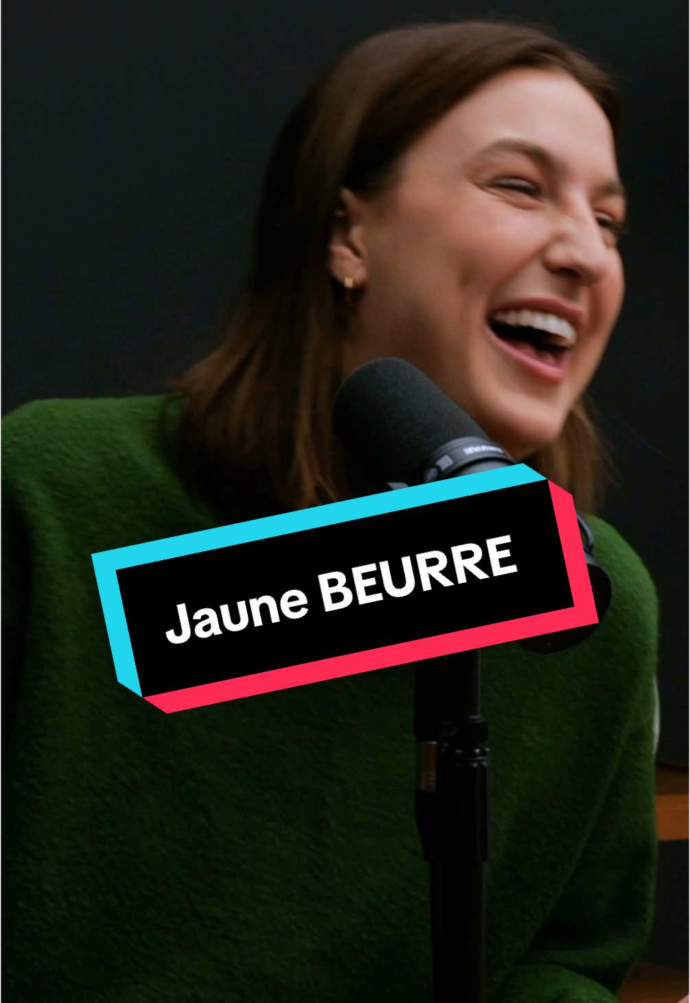 Jaune BEURRE, avec @Pascale de Blois  et @zozoduval #coupleouvertpodcast #podcastclips #stephanievandelac #thomaslevac #podcastquebec #humour #qc 