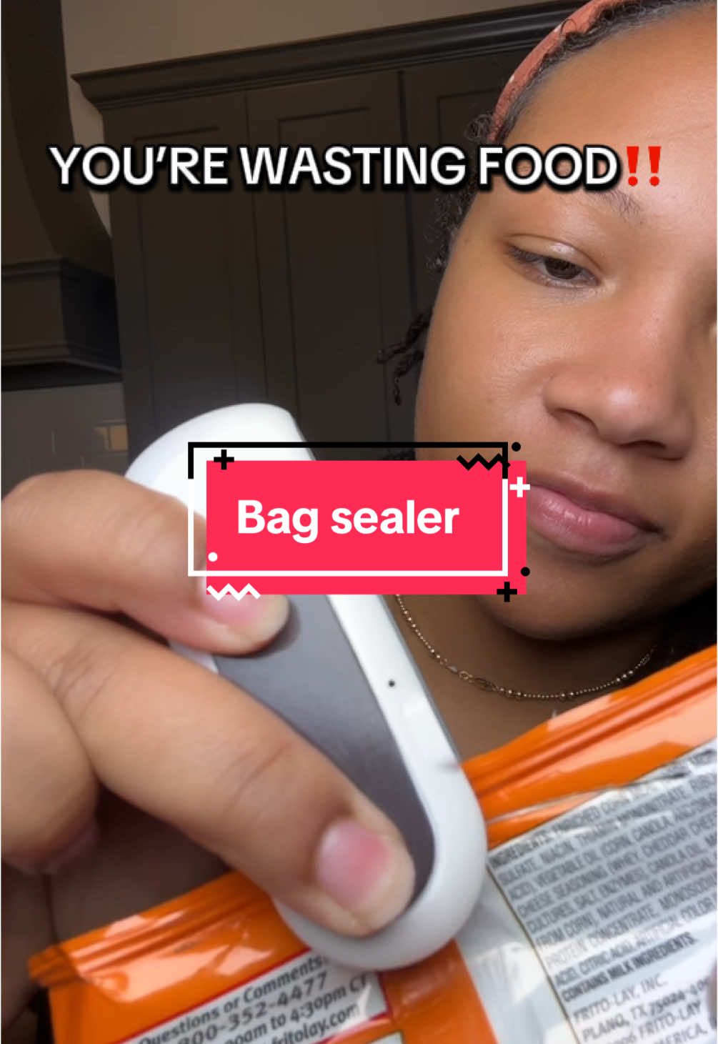 This bag sealer from @FaddishDeal is a kitchen must have!! Especially when my kids dont finish their snacks! Super inexpensive gatchet . #bagsealerandcutter #portablesealingmachine #kitchenmusthaves 