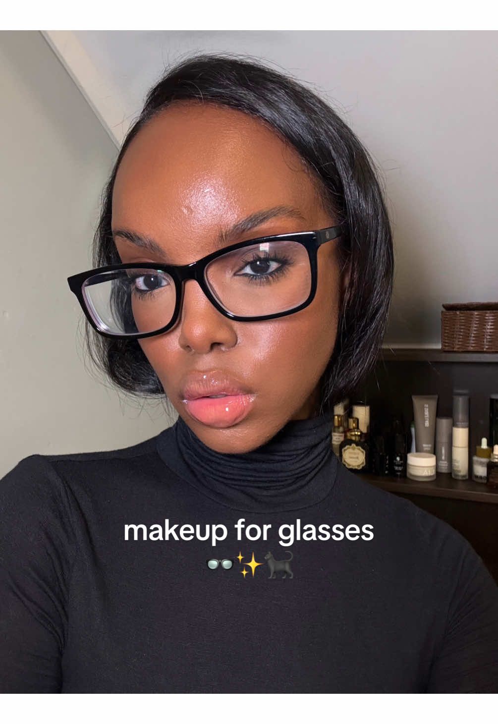 makeup for glasses with the elite Haus Labs concealers, foundation and blush. Perfect for your every day makeup x #makeup #glasses #hauslabsfoundation 