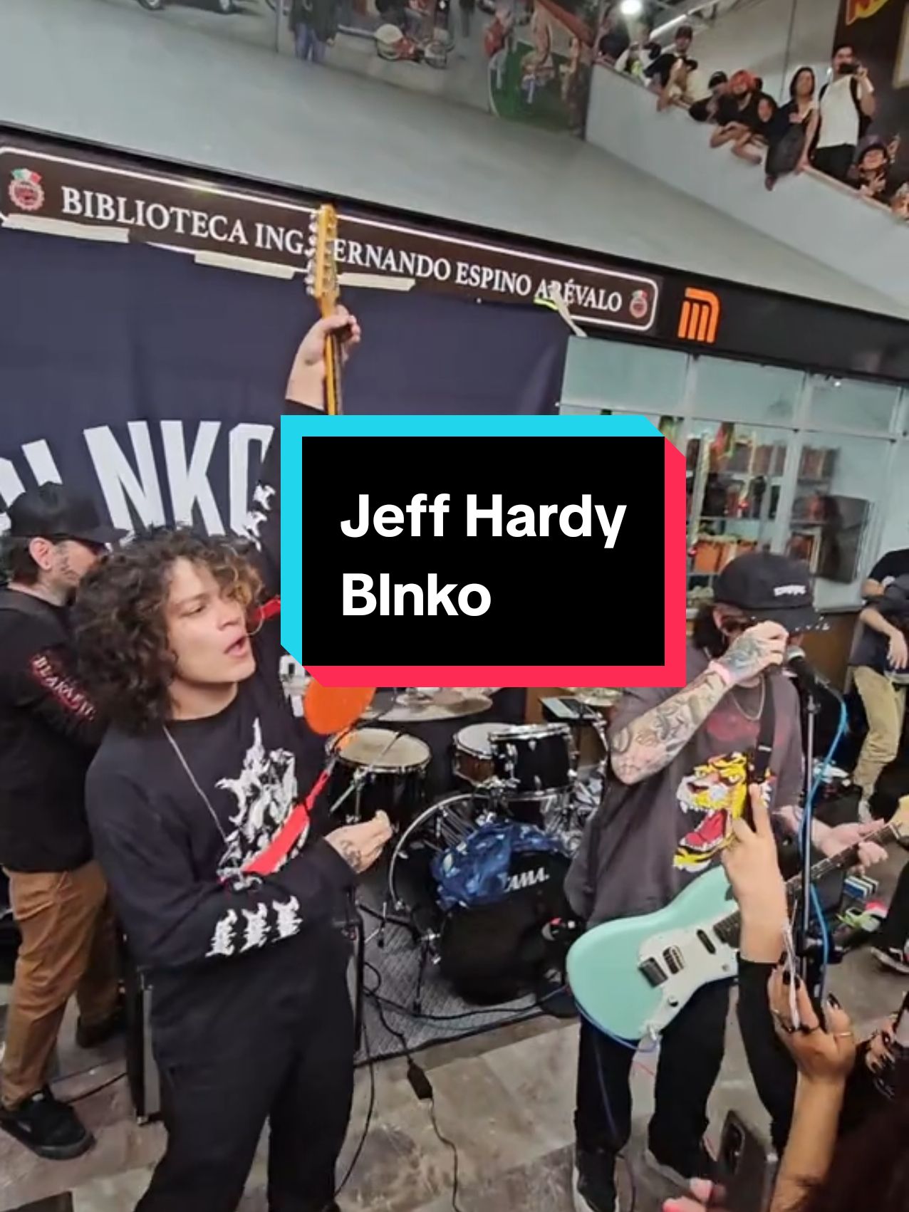 Jeff Hardy - Blnko @blnko.mp3   #blnko #sanvenus #uxicomepizza  #bandas #fYP #musicanetiktok #talentostiktok #punk #guitarrastiktok #emo #punkgirl #punksnotdead #musicvideo #poppunk 