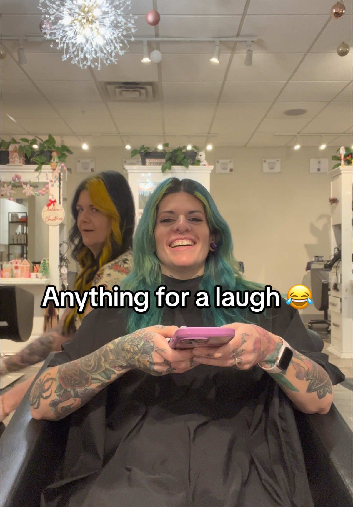 My intention was to get a consultation video (I’ll get there 🤦‍♀️) but instead I show my fellow hairstylist @Renee my sick staircase, row boat, and elevator moves 😂 #hairtok #hairstylistsoftiktok #newhampshire #mime #hairstylisthumor #chat #salonhumor 