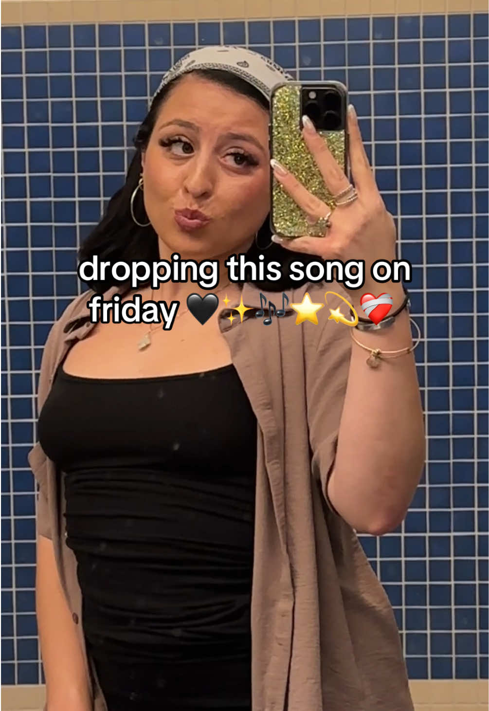 dropping this song on friday 🖤✨🎶⭐️💫❤️‍🩹  #music #newmusic #singersongwriter #rnb #rnbmusic #newsong #newsongs #musicians #rnbsingers #discover #discovery #musicdiscovery ❤️‍🩹