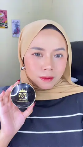 Cushion terbaru, Saran aku kalian wajib punya, karna nyaman banget dikulit wajah 😍  @My Mozza Indonesia 💕 @Mymozza  #rekomendasicushion #cushionviral #mymozzacushion 