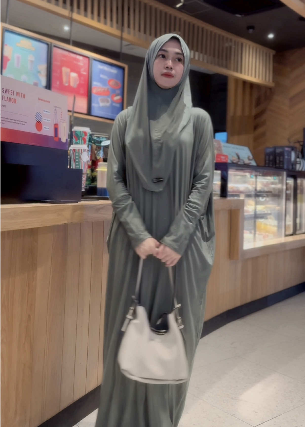 Saliha gamis syar'i bahan adem poll 🛒🔥#fypツviral #outfitdeas #viraltiktok