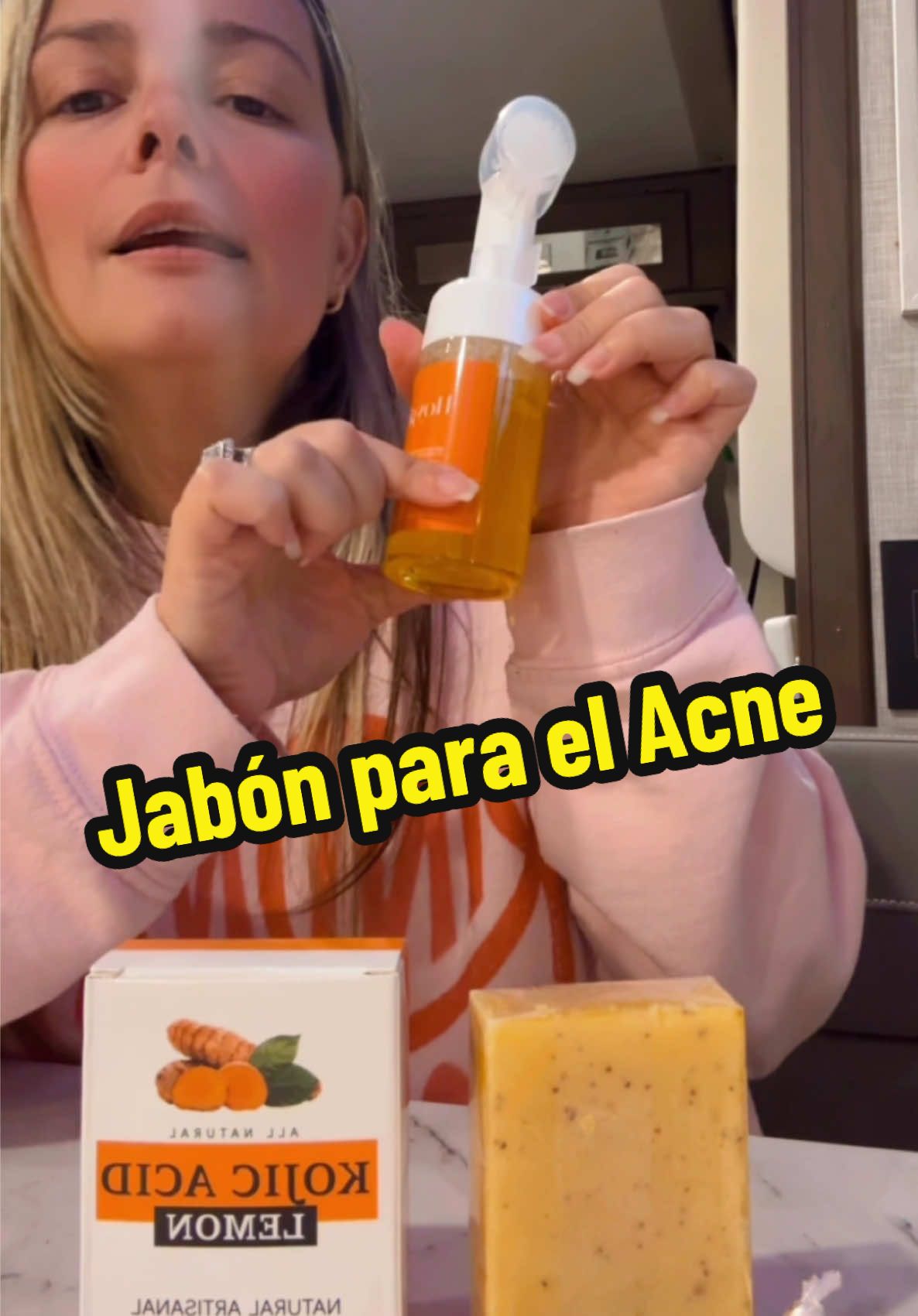 Recomendado 💯 para el acne y las manchitas  #acne #facewash #tumeric #natural #facecleanser #darkspots #pimples 