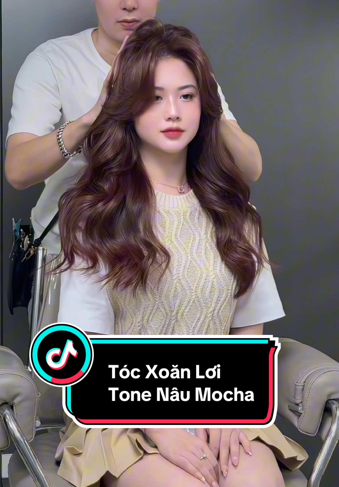 Top 1 kiểu tóc xoăn lơi cho Chị e chơi Tết 2025 🌸 #khuongminhhair #khuongminhtrendy #hair #uốntóc #maunhuomdep #fyp 