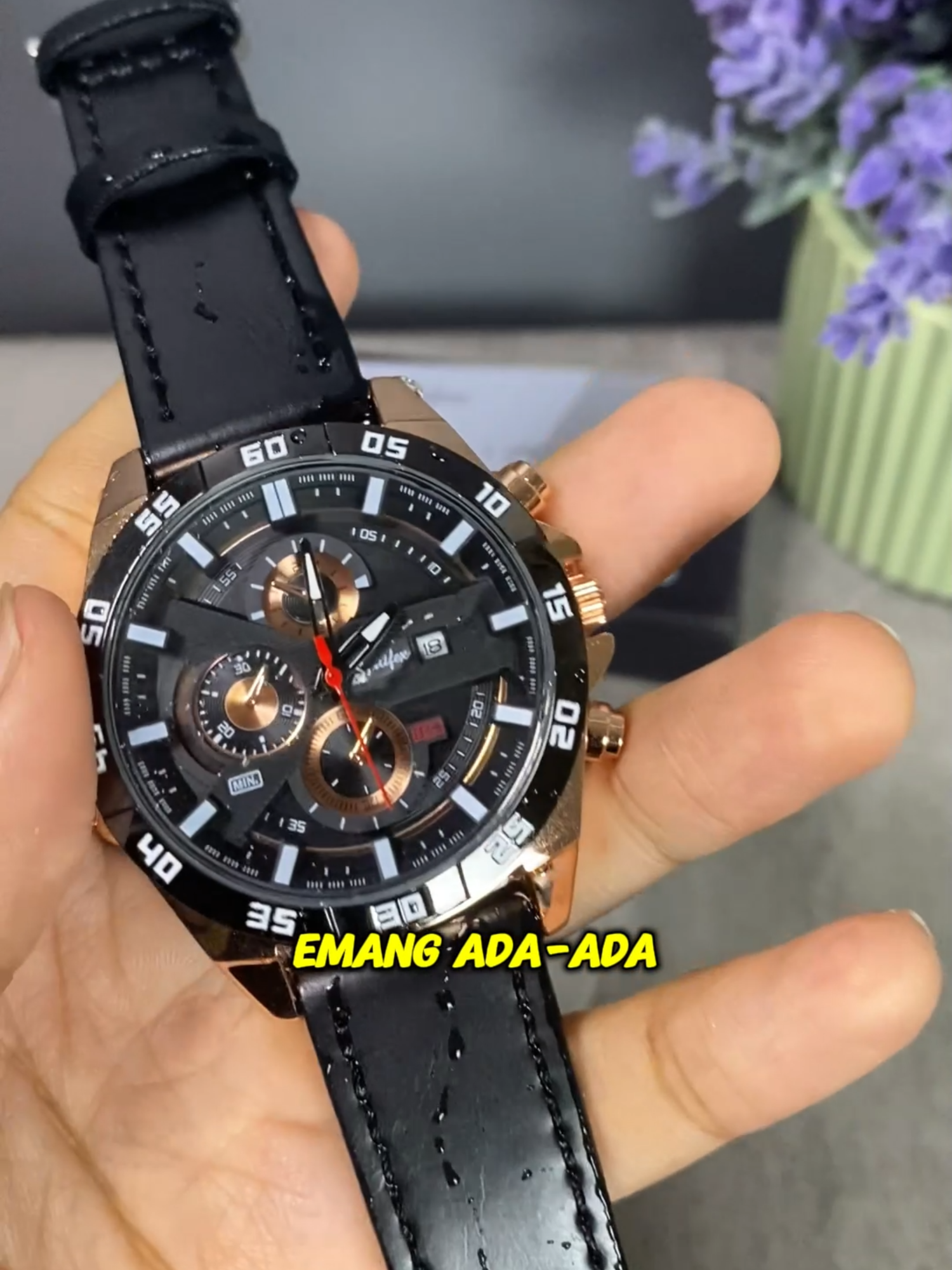 Jam tangan murah anti air dari jam sunlifex. Jam tangan pria dengan strap kulit yang nyaman dan desing yang elegant bikin kita makin percaya diri ketika pakai jam ini. Langsung ambil promonya mumpung masih 60ribuan di keranjang kuning. Checkout sekarang guys. #jamtangancowok #jamtanganpria #jamtanganoriginal #jamtanganmurah #jamtangankeren #cuantanpabatas