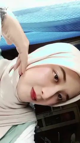 Buat kalian yang mau samaan pake pashminanya,yu buruan co dikeranjang kuning!! #pashmina #affilatetiktok #affiliatepemula 