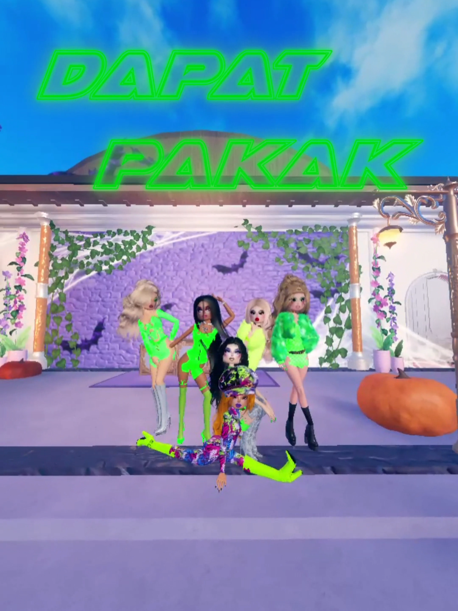 This took me so long! Anyways I loved this group and have been itching to do this! 😍😘 #dragrace #dresstoimpress #rupaulsdragrace #dragraceph #dti #roblox #fyp #recommendations #dance