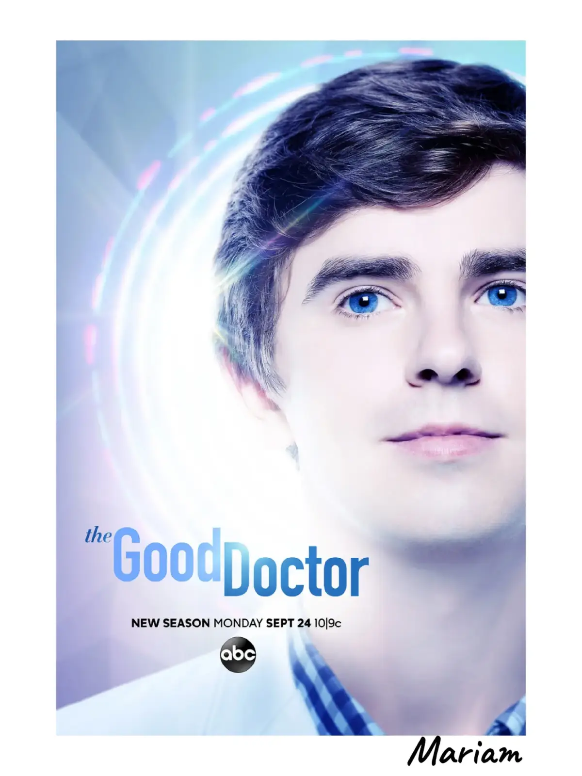 #Serie #DramaMédico #Autismo The good doctor (Versión estadounidense del drama médico surcoreano Good Doctor) El Dr. Shaun Murphy, el personaje principal, es retratado como un joven residente de cirugía con autismo y síndrome de savant. Conocido por su papel en bates motel , Highmore aporta profundidad y autenticidad en su interpretación. El drama médico se adentra en la vida personal de sus personajes. Humaniza la profesión médica mostrando las luchas personales, los triunfos y las emociones que experimentan. Recuerda a los espectadores que detrás de las batas blancas hay individuos que se enfrentan a sus propios desafíos y demonios internos. Ha abierto el diálogo en torno al autismo, la ética médica y la representación en los medios de comunicación. Anima a los espectadores a reflexionar sobre los problemas sociales y a desafiar el statu quo.