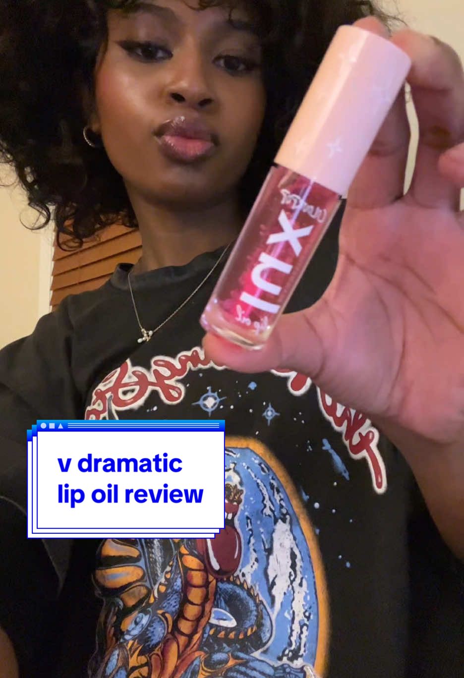 are my fake tears convincing u to buy this new lip oil i like 🥲💗 @ColourPop Cosmetics 🍭<3  💌 shade: raspberry mojito  🫧🫧🫧🫧🫧🫧🫧🫧🫧🫧   #colourpop #lux #lipoil #lippie #review #fyp #luxlipoil 