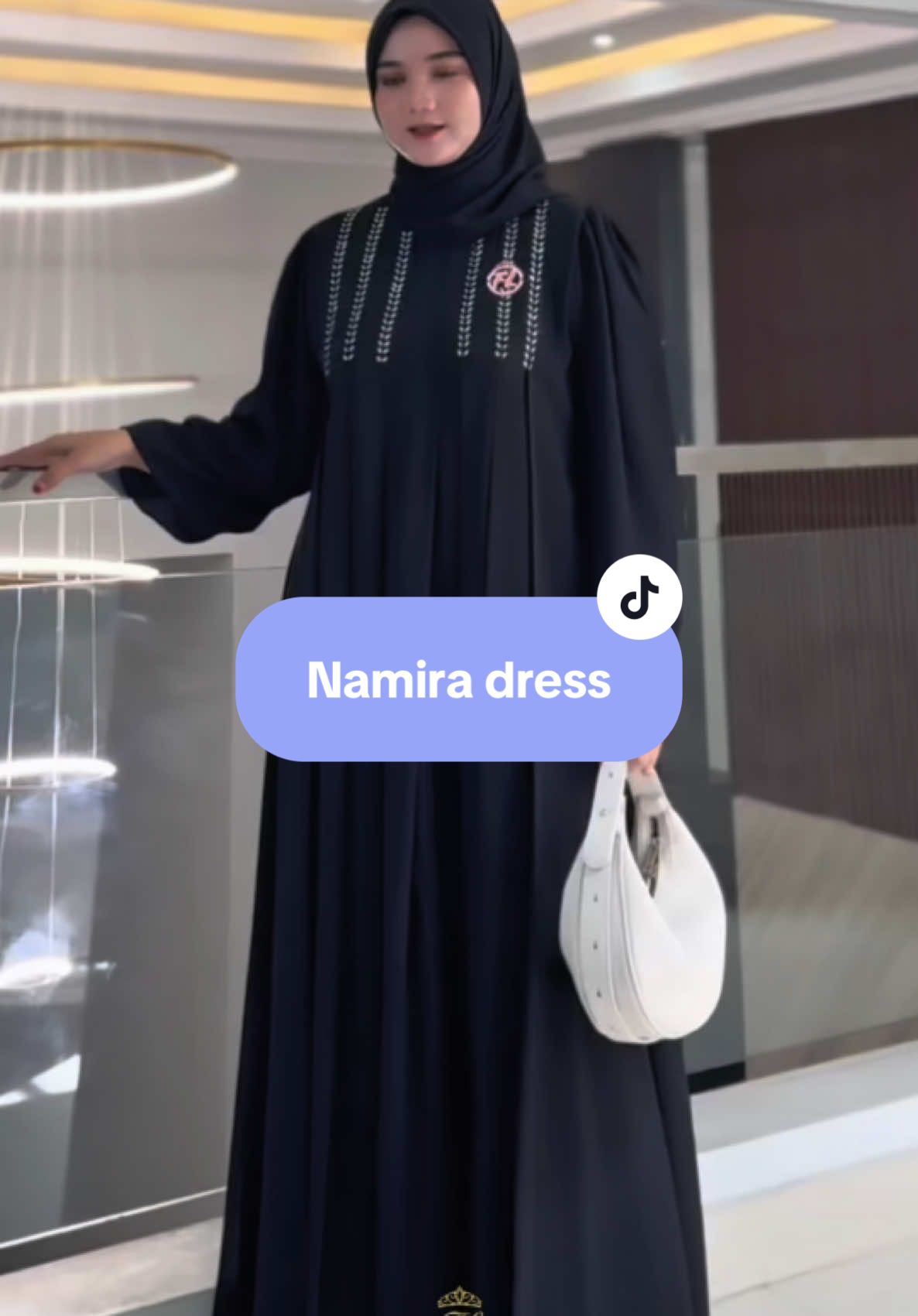 Kalian wajib punya Namira Dress ini sih buat di pakai Lebaran nanti😍 #farazlabel #dresslebaran2025 #fyf #fypシ゚viral #sethijab #gamiskekinian #gamispremium #trending 