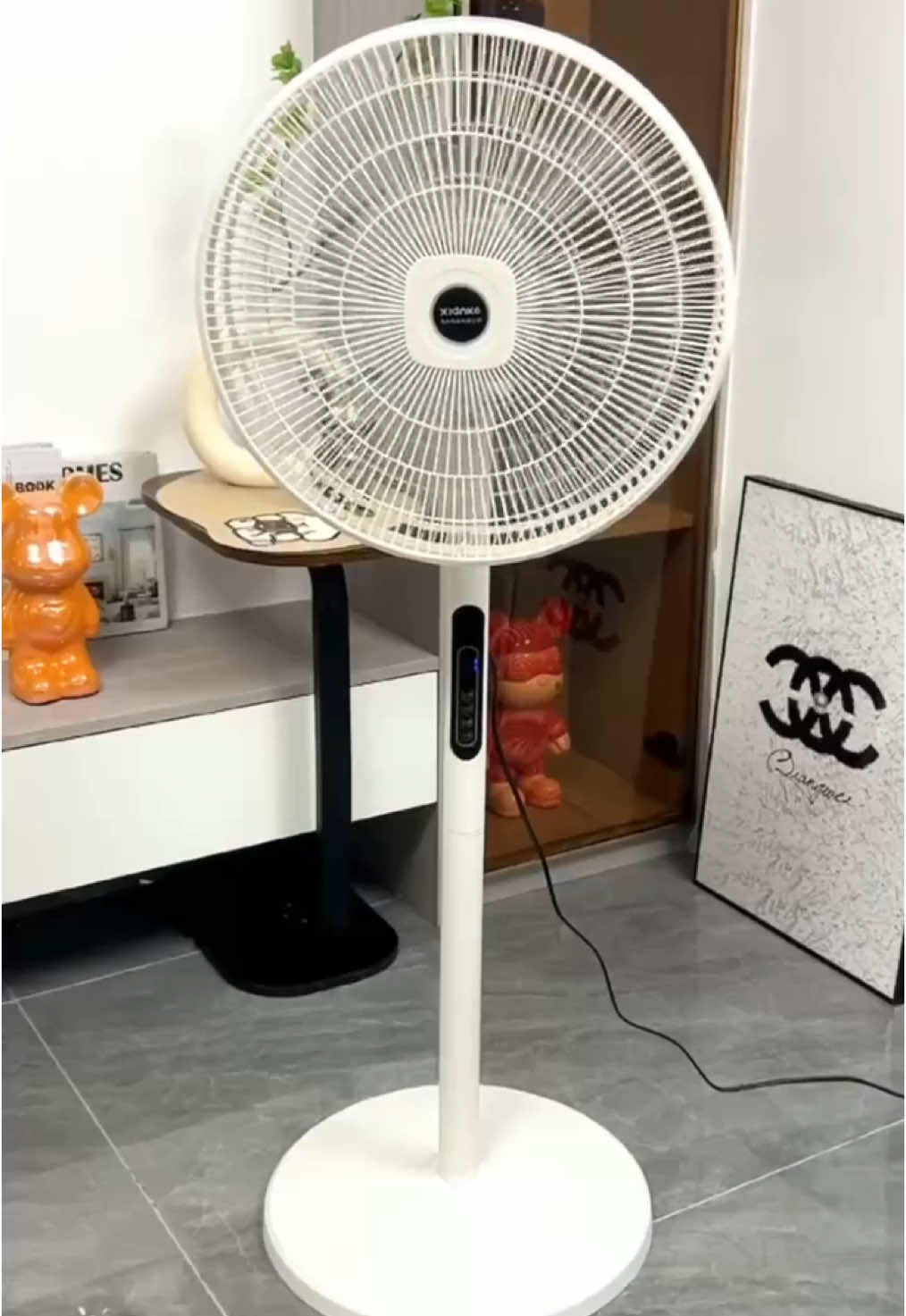 Strong wind stand fan #yilizomana #ad #standfan #fan #towerfan #kipas #kipasberdiri #electricfan #electricstandfan #fyp #fypage #fypageシ 