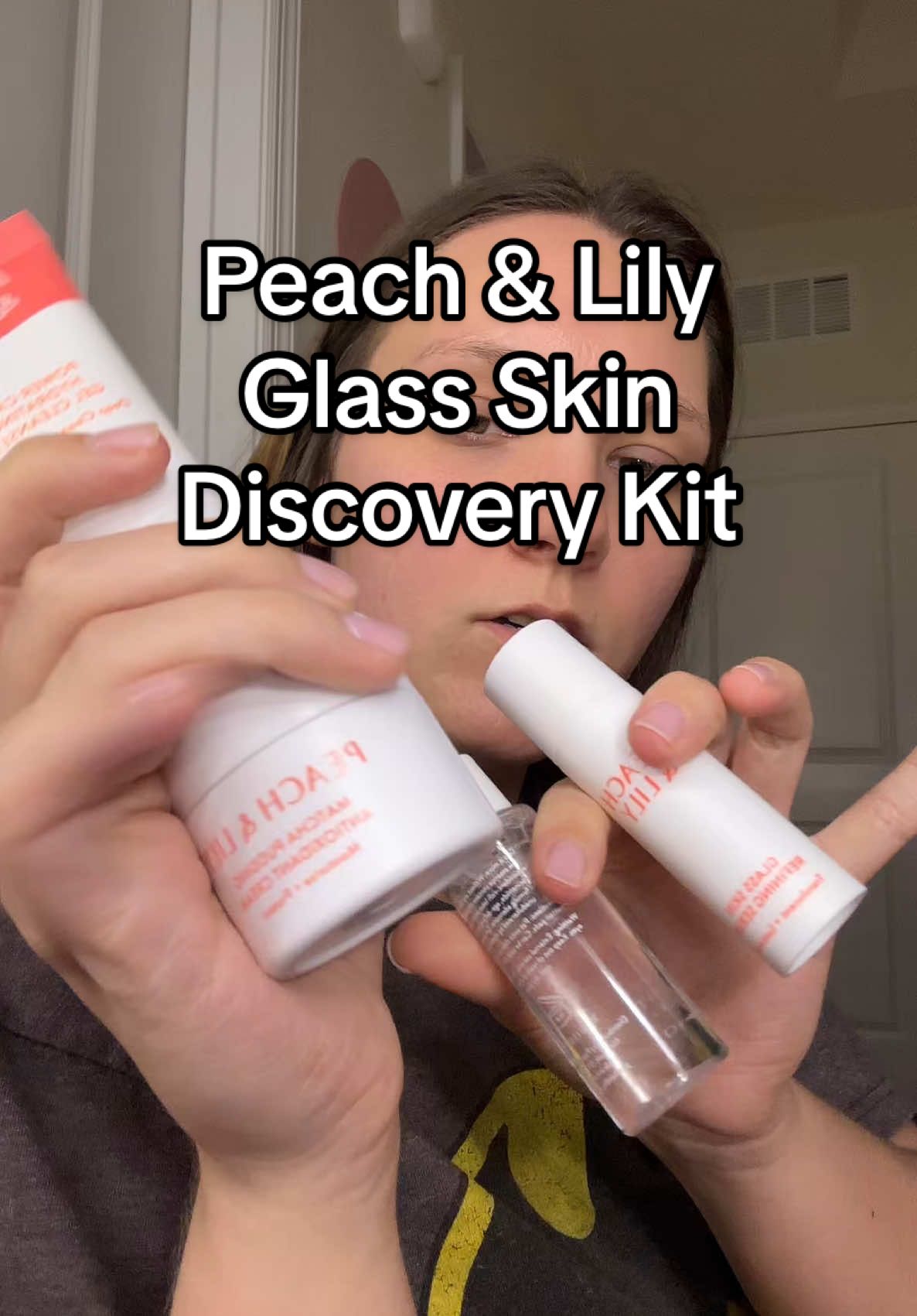 Skincare for the girlies who just want nice skin lol #skincare #acneskincare #acneproneskincare #pimple #ignoremypimple #peachandlily #glassskin #glassskinroutine #hydratedskin #healthyskin #porereducing 