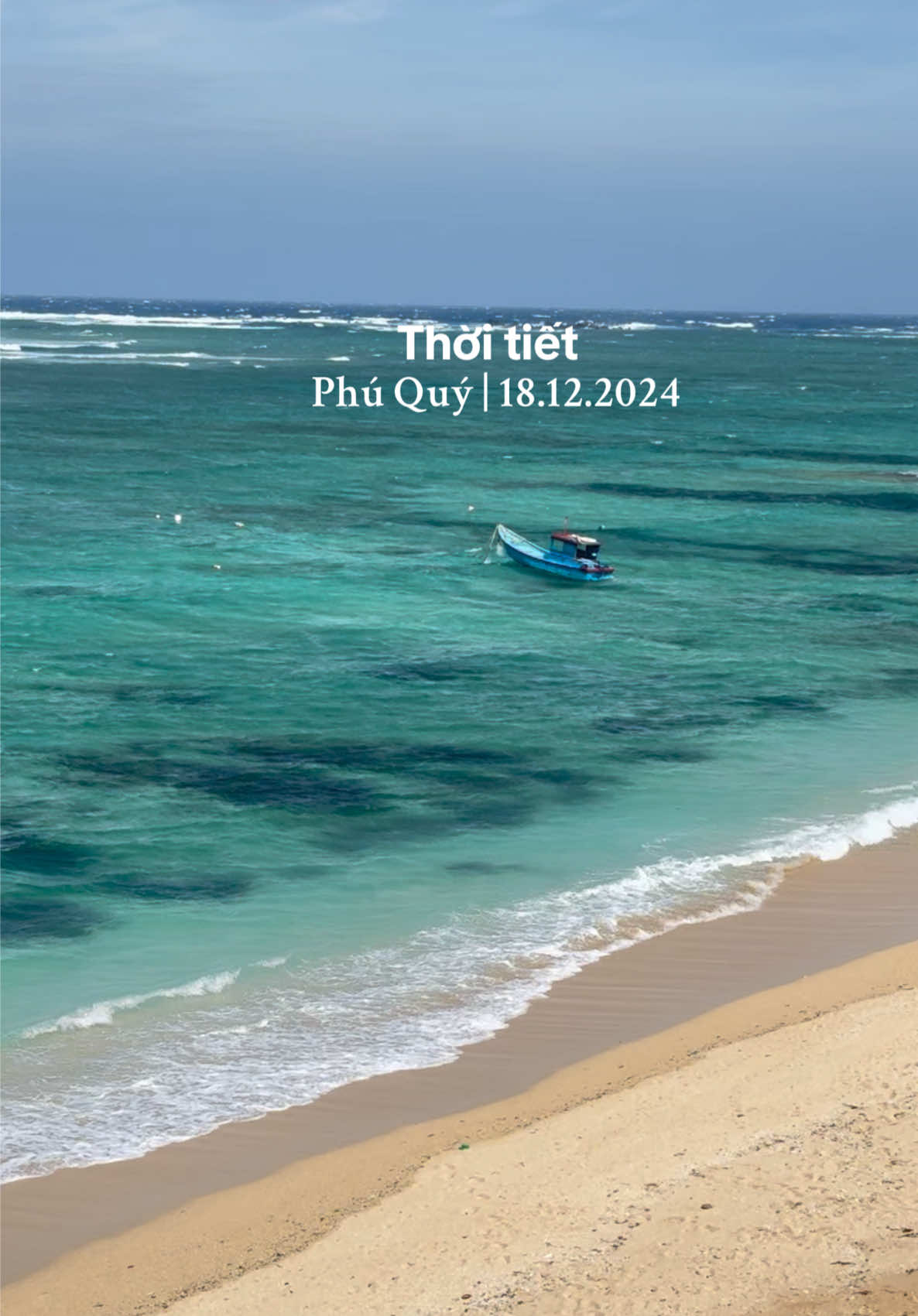 Phú Quý xinh đẹp sau những ngày mưa ☺️ ☀️ Nắng đẹp quá 🌊 Sóng thì vẫn cao nha 🌧️ Mưa ko có 🛳️ Vẫn đang cấm tàu đến 23/12 #thoitietphuquy #daophuquy #reviewphuquy #reviewphuquytattantat #phuquy #reviewphuquyisland 