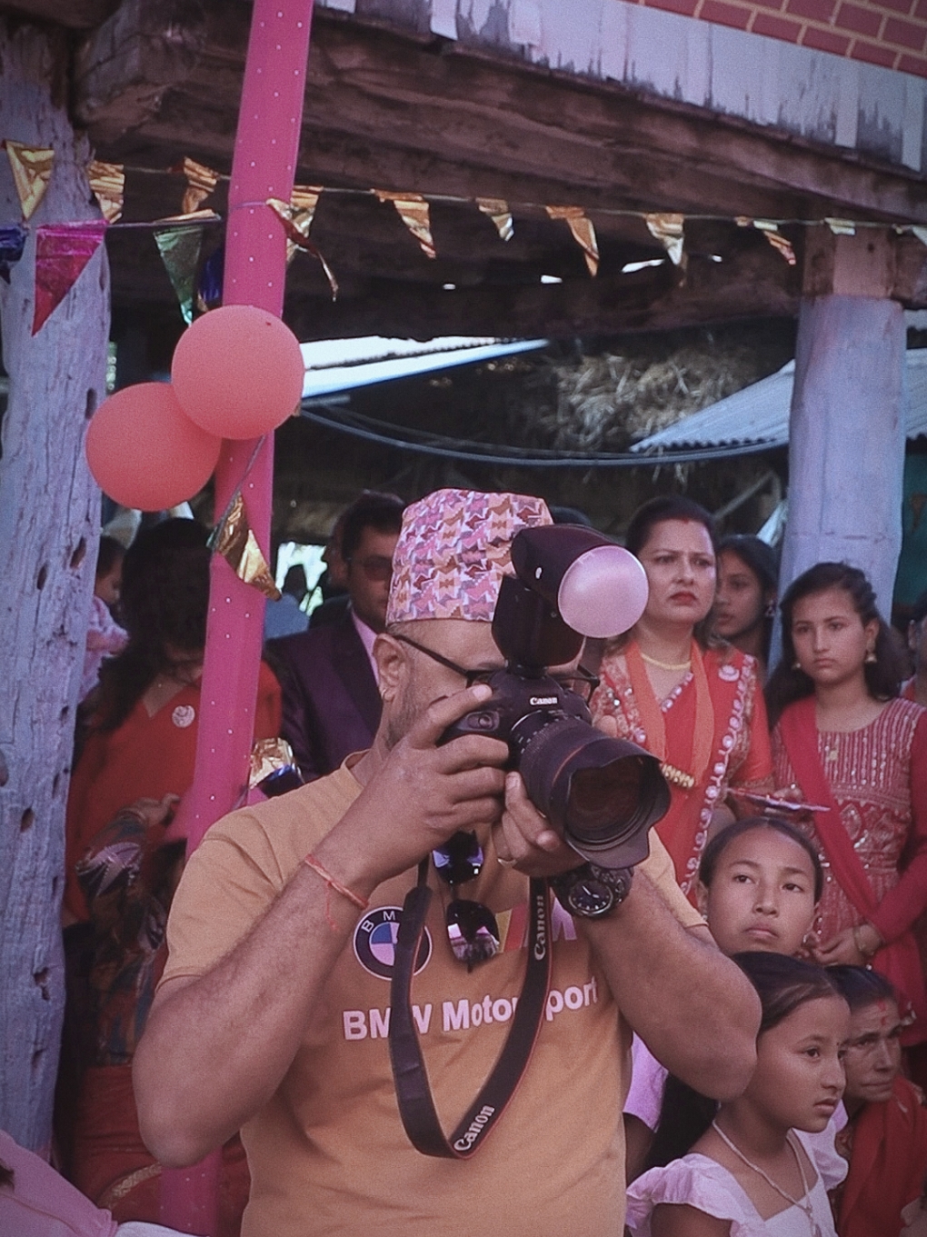 Candid shot🔸♥️ Ŕø Šh Äņ  #Hamro_Digital_Studio   #urlabari #SantoshPhotography #RoshanPhotography #urlabarimuser #reelsviralシ #viralreelsシ #candidweddingphotographer 