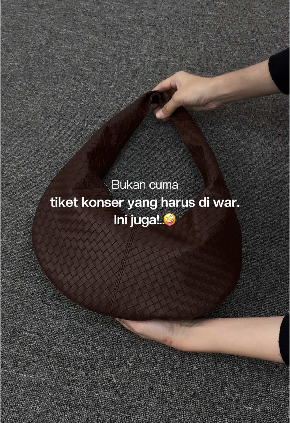 Ini juga harus di war sih! 🤪#shoulderbag #taswanita 