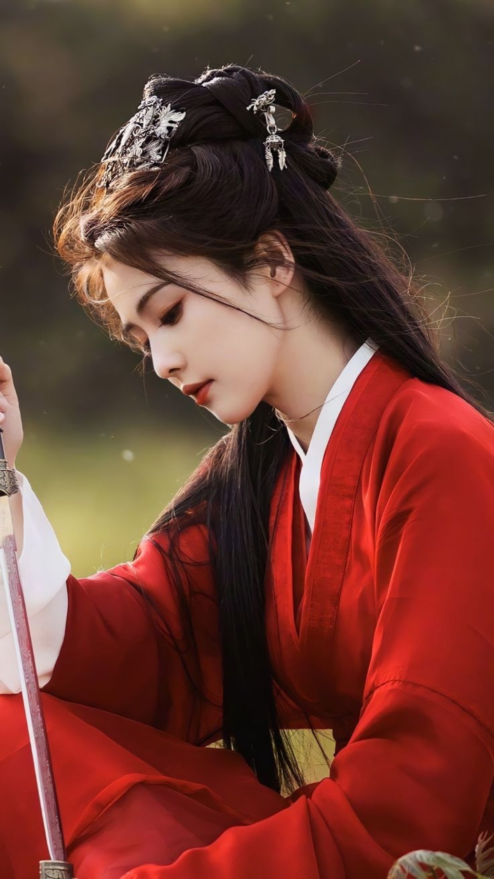 Bener gak para Betina?  ngaku aja, lo cuma bisa galau kalo dramanya sad ending💔🤝 #actor #chinese #hanfu汉服 #hanfu #kolosal #cdrama #cdramalover #cdramaedit 