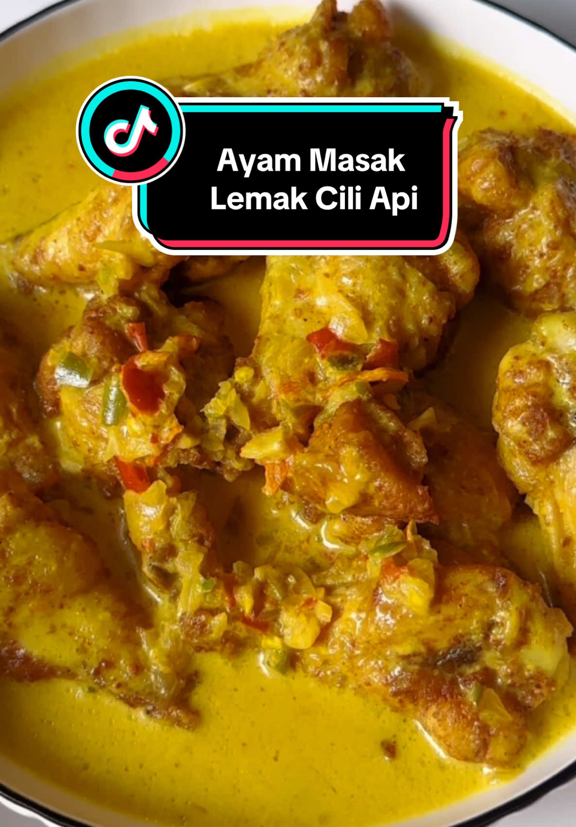 Masak lemak cili api ayam goreng, makan dengan kicap pulak surrr. Bukan tak tahan pedas tapi mmg suka makan dengan kicap 😋 #MYFoodie #tiktokchef #fypシ #fypシ゚viral #resepisimple 