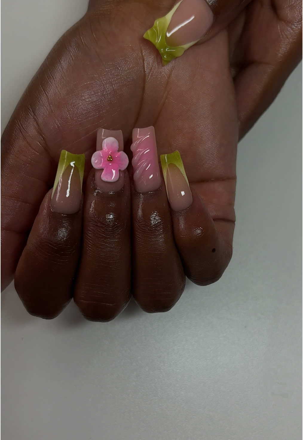 072 803 8340 Powerpark by UJ Soweto campus  #brushedbybellz #southafricatiktok🇿🇦 #powerparksoweto #orlandowestnailtech #nailart #fyp #nailtiktok #frenchnails #acrylicnails 