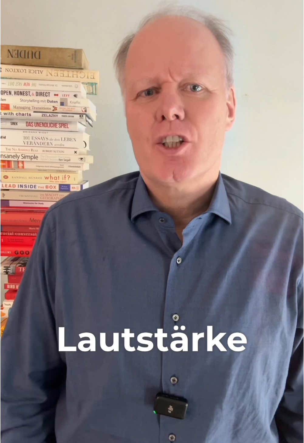 „Mehr Fokus, weniger Stress: Prioritäten richtig setzen 🧠✨“ Wer alles auf einmal machen will, schafft am Ende… nichts. Klarheit über Dringlichkeit und Wichtigkeit ist der Schlüssel, um Stress zu reduzieren und sich auf das Wesentliche zu konzentrieren. 👉 Die 4 Kategorien für deine Aufgaben: 🔴 Rot: Dringend und wichtig – Sofort erledigen! 🟡 Gelb: Wichtig, aber nicht dringend – Plane dafür gezielt Zeit ein. 🟢 Grün: Nicht wichtig, aber dringend – Delegiere oder reduziere den Aufwand. ⚫ Schwarz: Weder wichtig noch dringend – Weg damit, Zeitfresser erkennen! 💡 Erkenntnis: Nicht alles verdient deine volle Aufmerksamkeit. Stärke deine Prioritäten und fokussiere dich auf das, was dich wirklich voranbringt. Welche Kategorie kostet dich aktuell die meiste Energie? Schreib’s in die Kommentare 👇 #Produktivität #StressfreiArbeiten #PrioritätenSetzen #Effizienz #Zeitmanagement