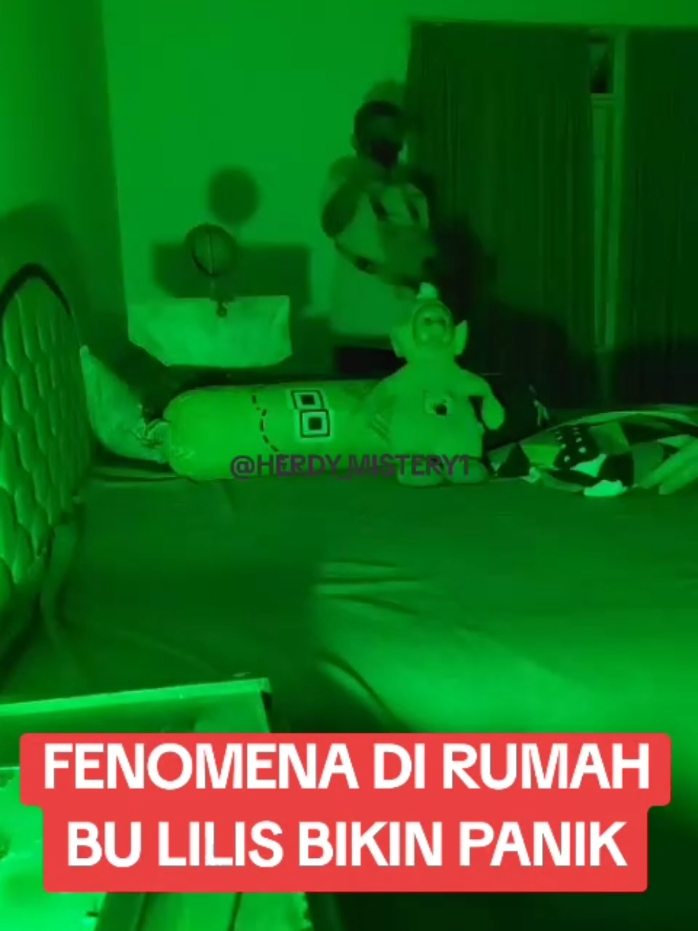 FENOMENA DI RUMAH BU LILIS BIKIN PANIK #ceritahorrorku #contenhorror #explore #livetiktok #viralvideo #horror #angker #seram #rumahterbengkalai #hutanlarangan #gedungterbengkalai #herdymistery #LIVEhighlights #TikTokLIVE #LIVE 