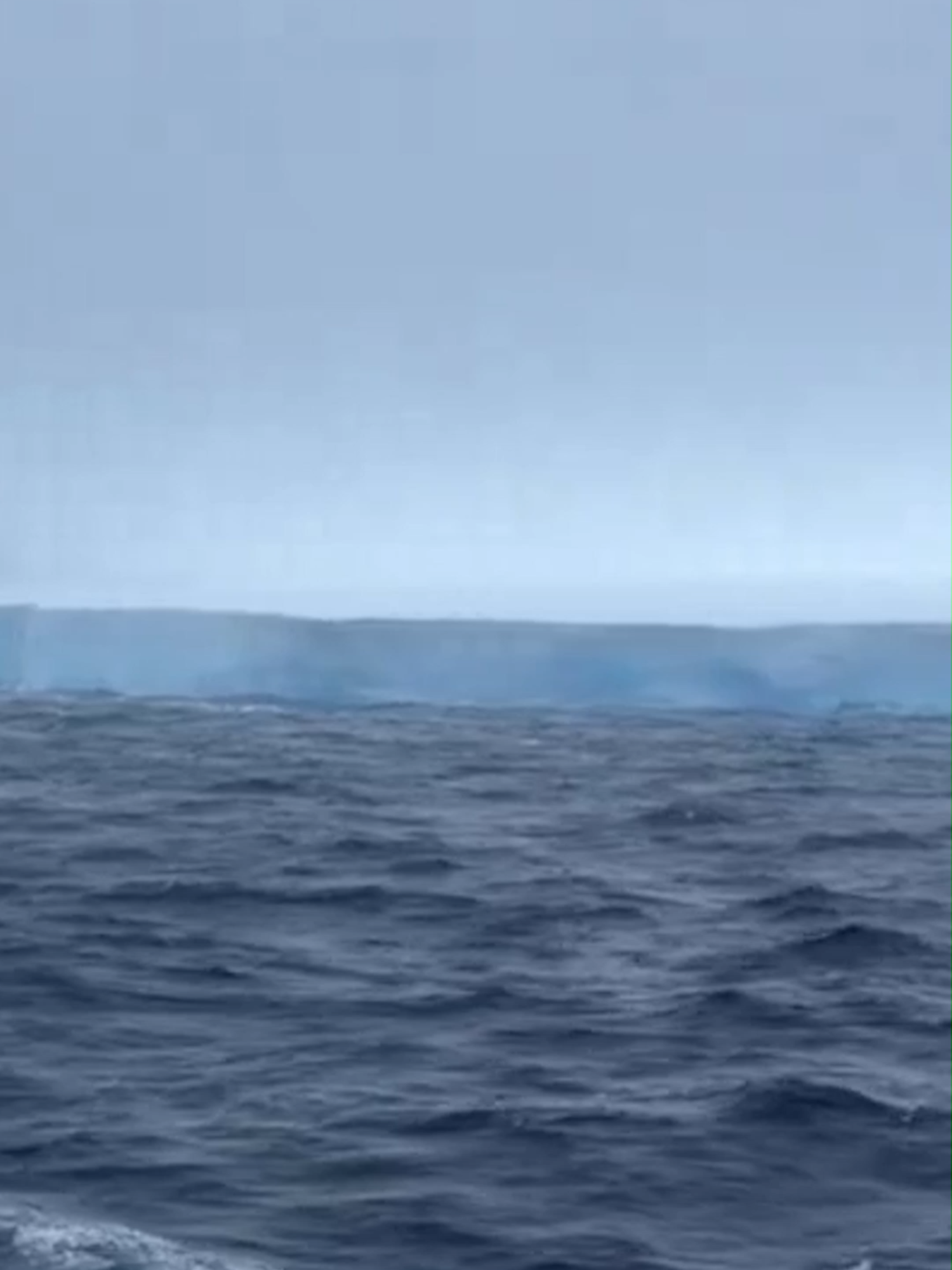 El iceberg más grande del mundo navega a la deriba por el Antártico tras seis meses parado por una corriente: tiene el tamaño de la isla de Mallorca #noticiastiktok #noticias #news