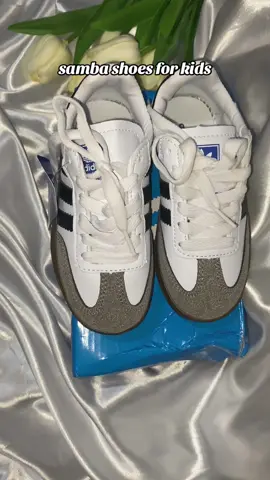 Drserve ng mga anak naten magka samba this christmas #fyp #sambashoes #samba #shoes #viral #trending #affordable #tiktokfinds #tiktokshop #kidsoftiktok 