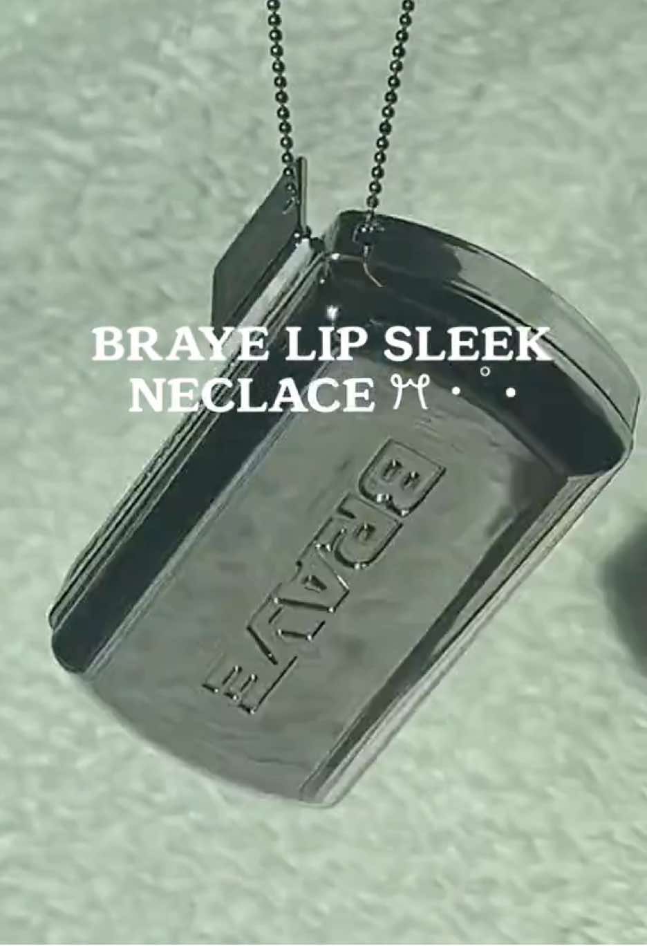 BRAYE LIP SLEECK NECKLACE💗립스틱을 목에 걸자 ꔫ・ﾟ・✰ #braye  #viral #fyp#oddlysatisfying #makeup #beauty #추천#DIY#내돈내산 #메이크업#제품리뷰 #직구 #깡#하울 #꿀팁 #꿀정보 #가성비 #aesthetic #aestheticstatus   #BeautyHacks #BeautyTrends  #MakeupLover #DIYBeauty  #oliveyoungglobal #yesstyle #makeup#beauty#aesthetic#cosmetics#lipgloss#luxury#pink#girl#girlhood #itgirl #makeup #makeupessentials 