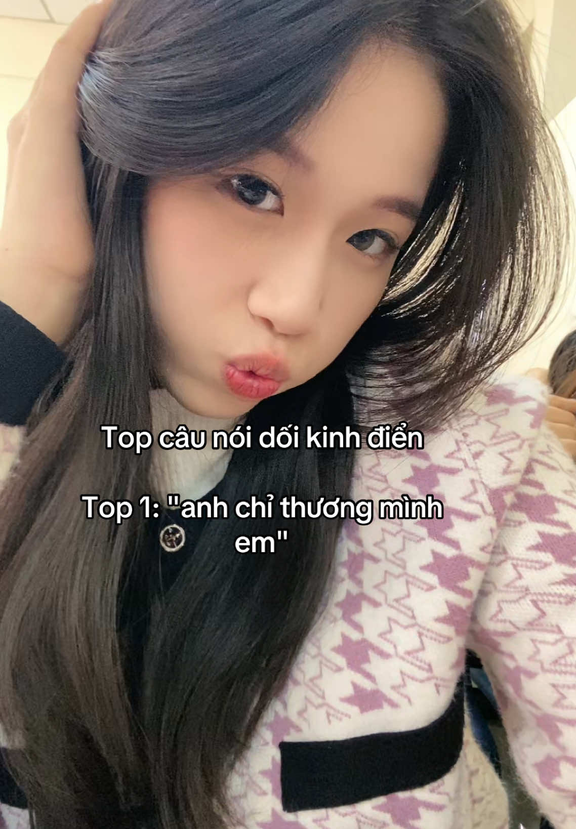 Vẫn là anh chỉ thương mình nàng