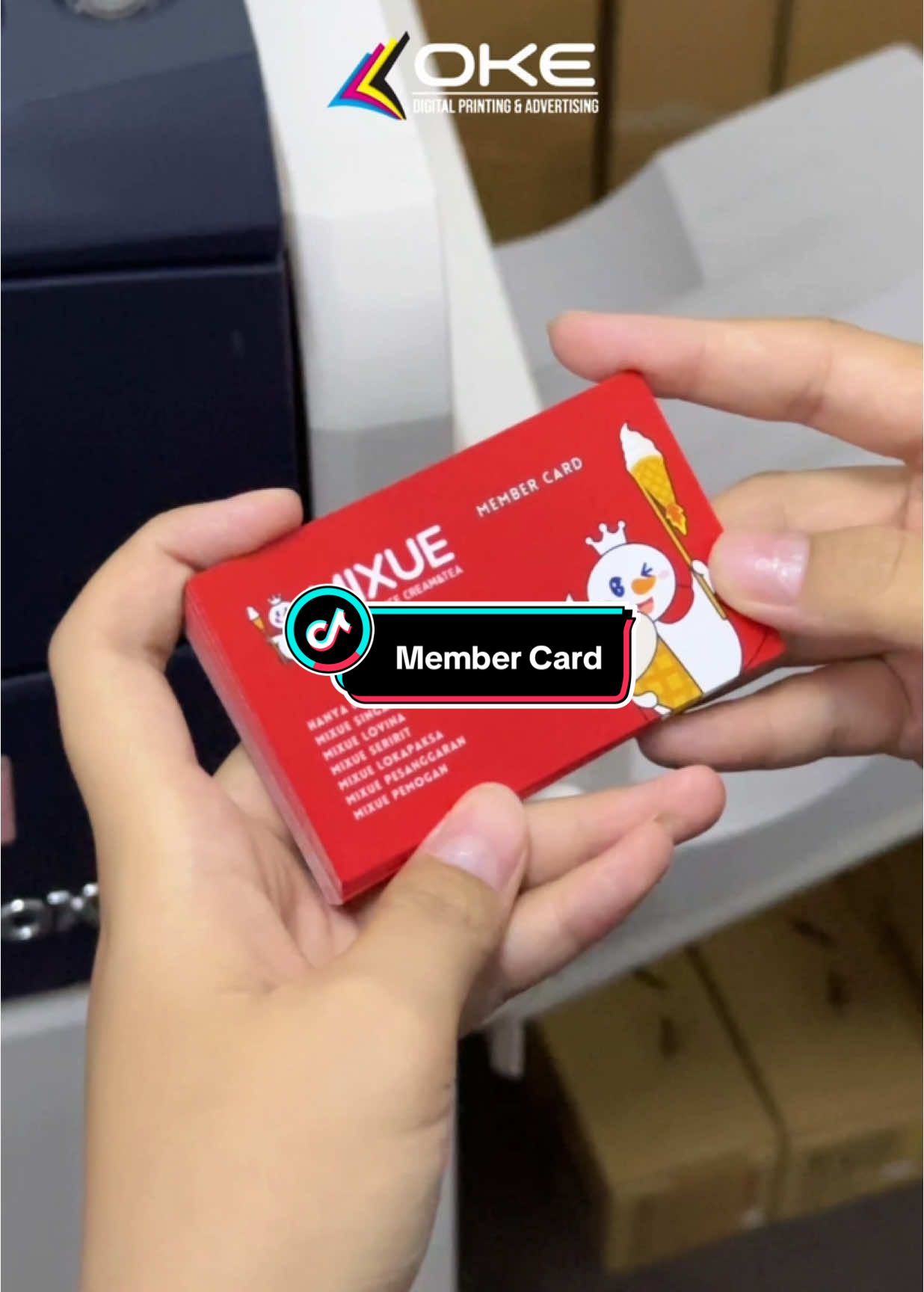 Lagi butuh strategi promosi untuk meningkatkan loyalitas pelanggan usaha kalian? Yuk bikin member card yang kece banget di @okedigitalprinting! Mulai dari desainnya bisa custom sesuai selera, hasil cetak super rapi dengan bahan dan kualitas terbaik✨ Member card dapat digunakan sebagai strategi promosi untuk meningkatkan loyalitas pelanggan. Perusahaan dapat menggunakan member card untuk mempertahankan konsumen tetap dan memotivasi mereka untuk melakukan pembelian lebih banyak.  ———————————— OKE DIGITAL PRINTING Your Branding Partner! WA: 0811-389-7272 #okedigitalprinting #bali #denpasar #infodenpasar #printingbali #advertisingbali